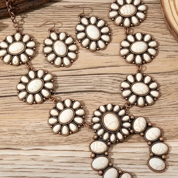 Elegant Cream Floral Necklace Earring Brass Color Squash Blossom Jewelry Set - Picture 2 of 6